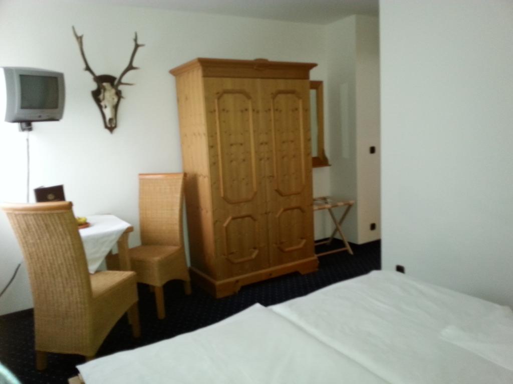 Brucker Gastehaus Hotel เฟือร์สเทนเฟลด์บรุค ห้อง รูปภาพ